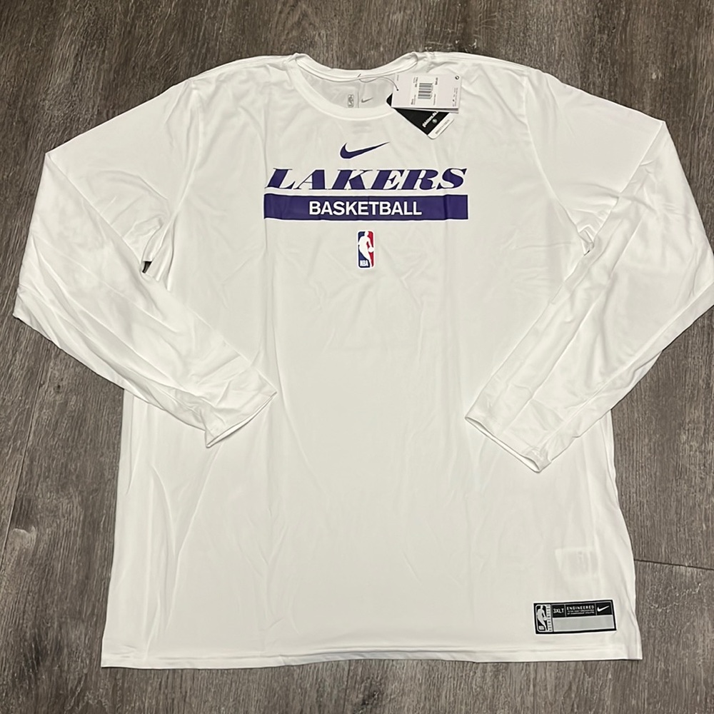 Nike dri fit LAKERS basketball long sleeve shirt. NWT Size 3XL TALL